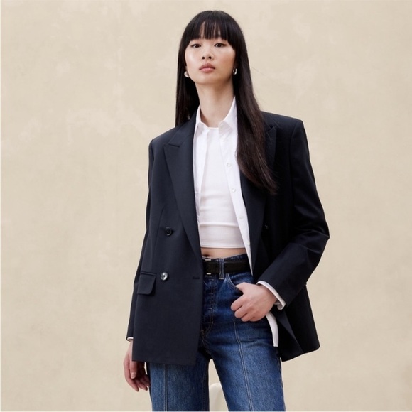 Banana Republic Jackets & Blazers - NWT! Banana Republic Navy Blue Siena Relaxed Italian Wool Blazer - Multiple💛